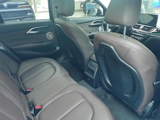 BMW 1 Series 2021 120i M Edición nocturna deportiva interior foto 16