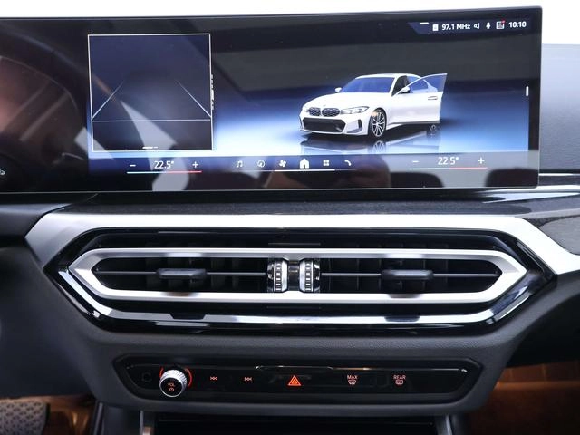 BMW 3 Series 2023 325Li M Sports suit interior photo 11