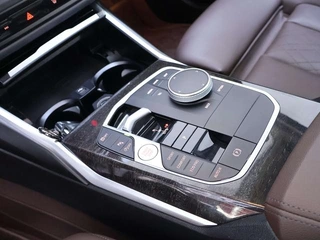 BMW 3 Series 2023 325Li M Sports suit interior photo 13
