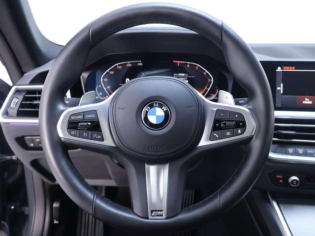 BMW 4 Series 2022 425i Gran Coupe M Sports Night Suit interior photo 17 BMW 4 Series 2022 425i Gran Coupe M Sports Night Suit interior photo 17