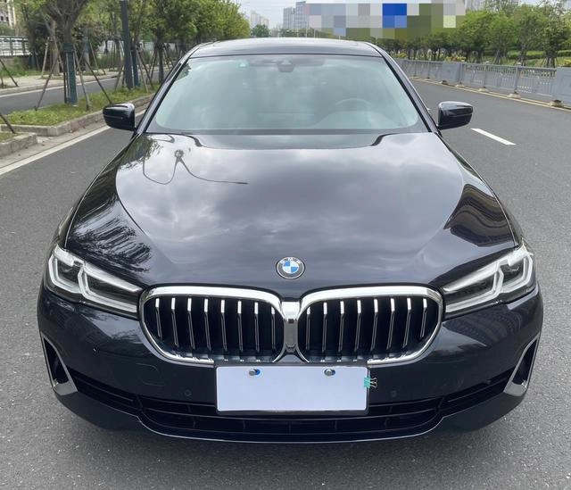 BMW 5 Series 2022 Restyling 530Li Leading Type Luxury Set exterior photo 3
