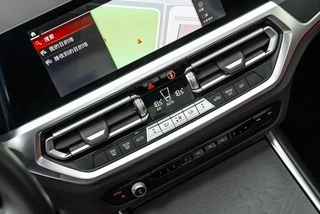 BMW 4 Series 2021 425i M Sports suit interior photo 17