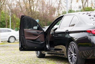 BMW 5 Series 2022 530Li Leading Type M Sports suit interior photo 8