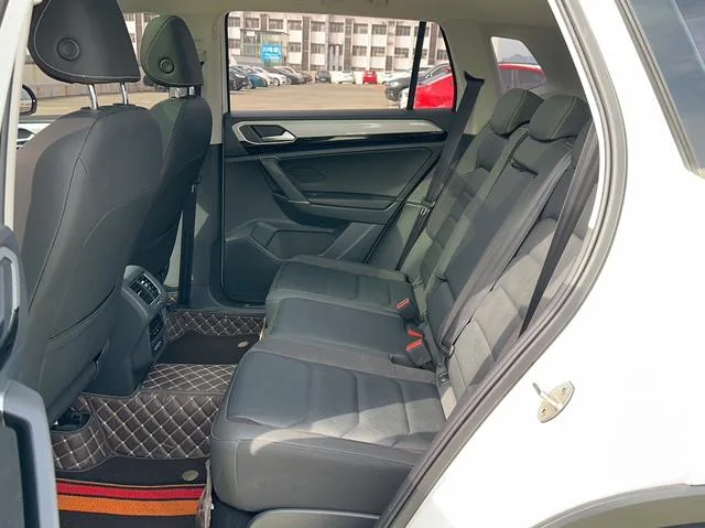 Volkswagen Tayron 2021 330TSI Two-Drive Deluxe Zhilian Edition Plus interior photo 12
