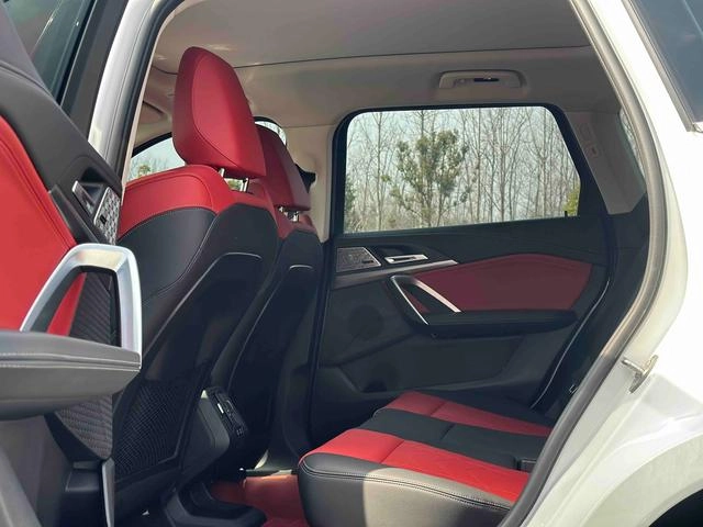 BMW X1 2023 sDrive25Li X Design Suit exterior photo 7