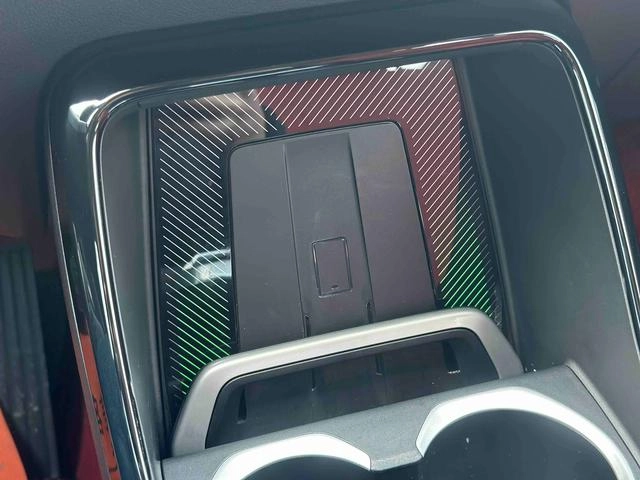 BMW X1 2023 sDrive25Li X Design Suit interior photo 11