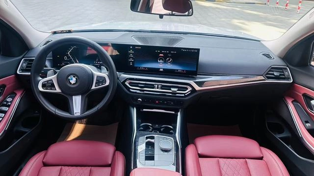 BMW 3 Series 2025 325Li M Sports suit exterior photo 4