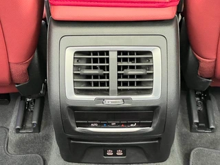 BMW X3 2023 xDrive30i Leading Type M Obsidian Night Suit interior photo 17