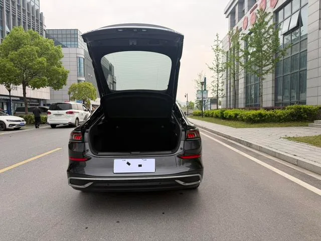 Volkswagen Lamando 2022 Lamando L 280TSI DSG Spicy Edition interior photo 16