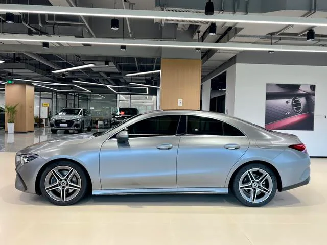 Mercedes-Benz CLA 2024 CLA 200 Coupé à quatre portes extérieur photo 3