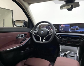 BMW 3 Series 2025 325Li M Sports suit interior photo 9 BMW 3 Series 2025 325Li M Sports suit interior photo 9