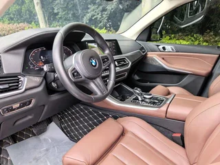 BMW X5 2021 xDrive30i M Sports suit interior photo 7