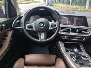 BMW X5 2021 xDrive30i M Sports suit interior photo 10