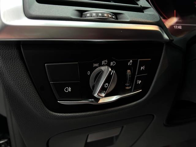 BMW X3 2022 Restyling xDrive25i M Sports suit interior photo 14