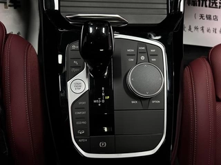 BMW X3 2022 Restyling xDrive25i M Sports suit interior photo 18