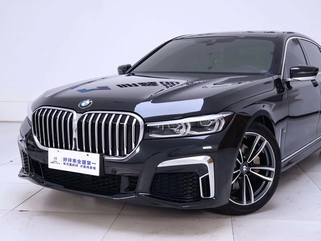 BMW 7 Series 2019 730Li M Conjunto deportivo exterior foto 4 BMW 7 Series 2019 730Li M Conjunto deportivo exterior foto 4