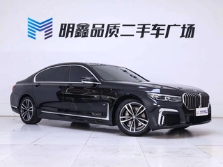 BMW 7 Series 2019 730Li M Conjunto deportivo exterior foto 6 BMW 7 Series 2019 730Li M Conjunto deportivo exterior foto 6
