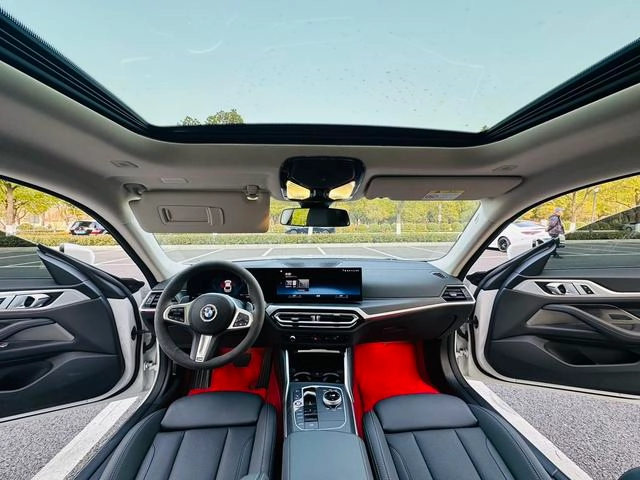 BMW 4 Series 2023 425i Gran Coupe M Sports suit interior photo 7