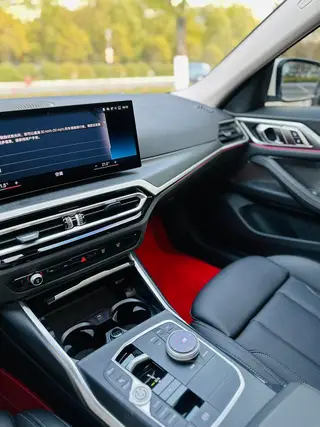 BMW 4 Series 2023 425i Gran Coupe M Sports suit interior photo 9