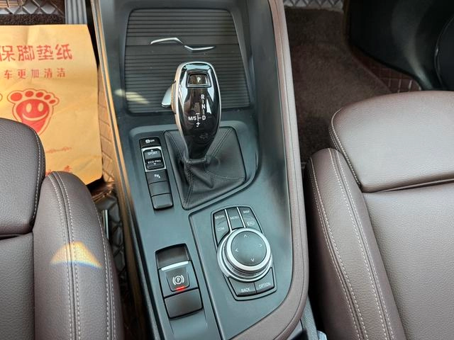 BMW X1 2021 Reforma sDrive25Li Líder interior foto 12