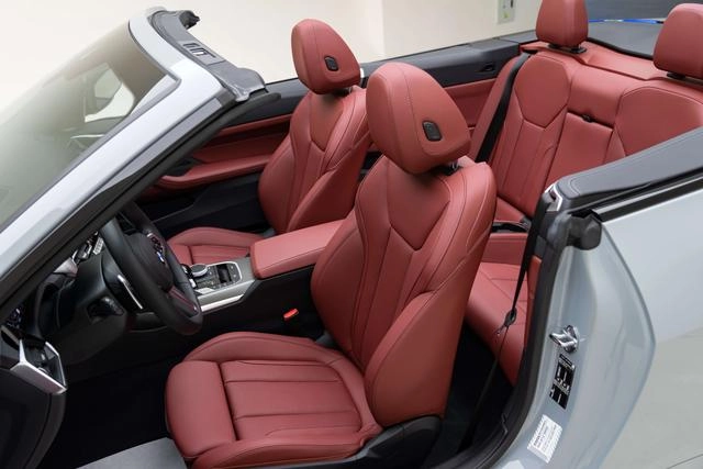 BMW 4 Series 2022 Restyling 430i Convertible M Sports Night Suit exterior photo 9