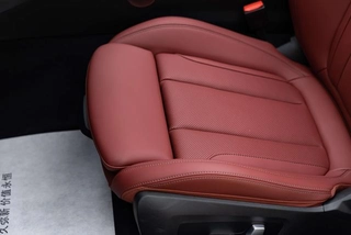 BMW 4 Series 2022 Restyling 430i Convertible M Sports Night Suit interior photo 12