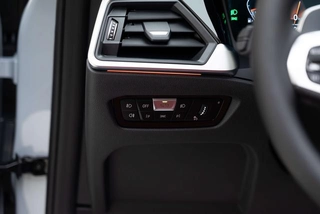BMW 4 Series 2022 Restyling 430i Convertible M Sports Night Suit interior photo 13