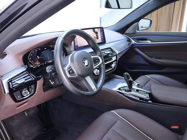BMW 5 Series 2022 Restyling 530Li Leading Type M Sports suit interior photo 12