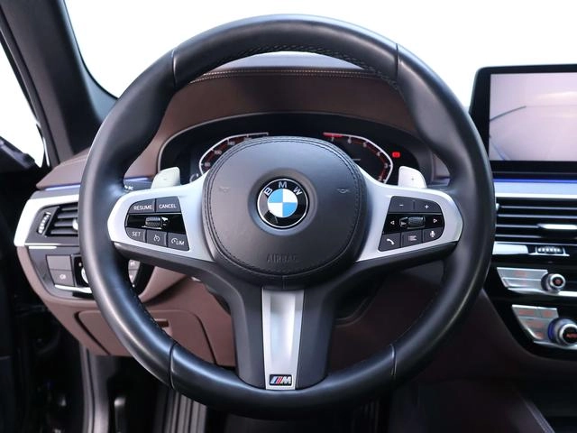 BMW 5 Series 2022 Restyling 530Li Leading Type M Sports suit interior photo 17