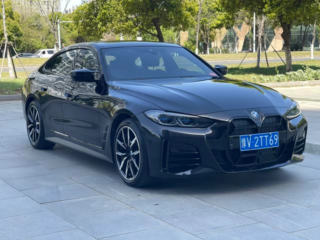 BMW 4 Series 2022 Reforma 425i M Traje nocturno deportivo Yao exterior foto 3 BMW 4 Series 2022 Reforma 425i M Traje nocturno deportivo Yao exterior foto 3