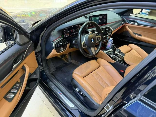 BMW 5 Series 2022 530i M Sports suit exterior photo 5