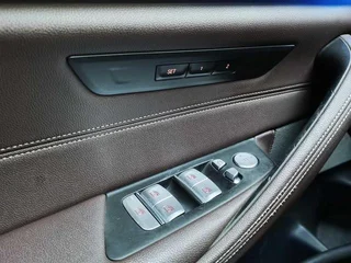 BMW 5 Series 2021 Reforma 530Li Líder M Conjunto deportivo interior foto 11