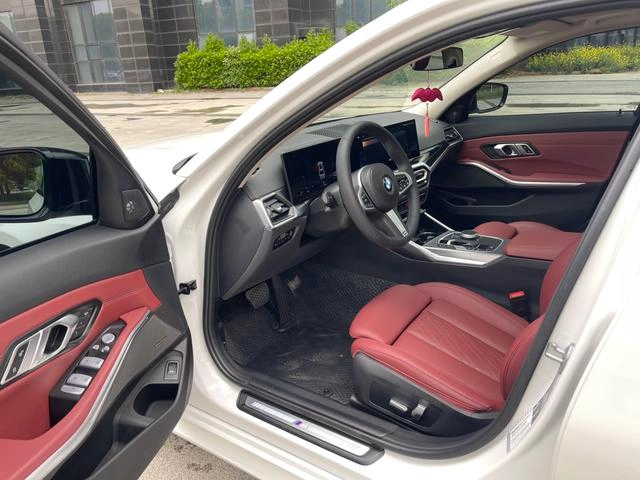 BMW 3 Series 2023 325Li M Sports Night Suit exterior photo 8