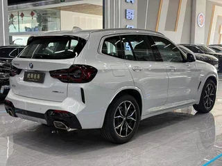 BMW X3 2022 Restyling xDrive25i M Sports suit interior photo 6