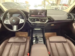 BMW X3 2022 Restyling xDrive25i M Sports suit interior photo 9