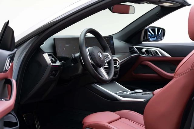 BMW 4 Series 2023 425i Convertible M Sports suit exterior photo 8