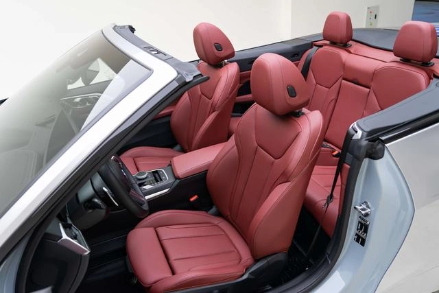 BMW 4 Series 2023 425i Convertible M Sports suit exterior photo 9