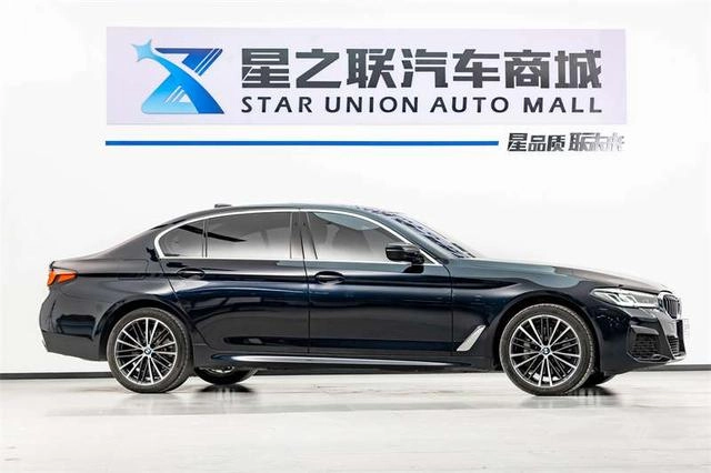 BMW 5 Series 2023 530Li Leading Type M Sports suit exterior photo 5