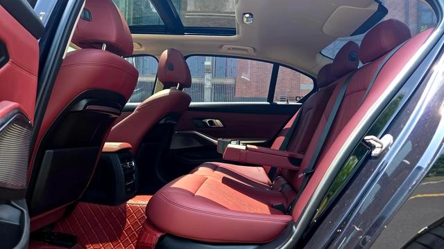 BMW 3 Series 2022 Reforma 325Li M Conjunto deportivo interior foto 6
