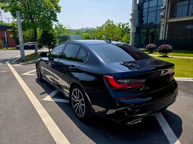 BMW 3 Series 2022 Reforma 325Li M Conjunto deportivo interior foto 10