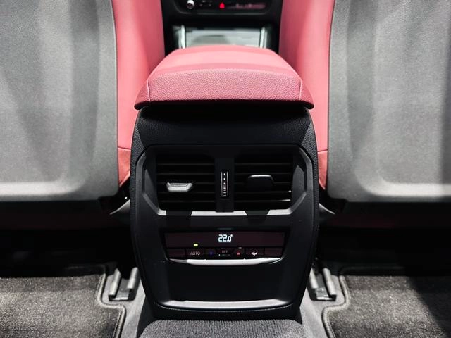 BMW 4 Series 2023 425i M Sports suit interior photo 16