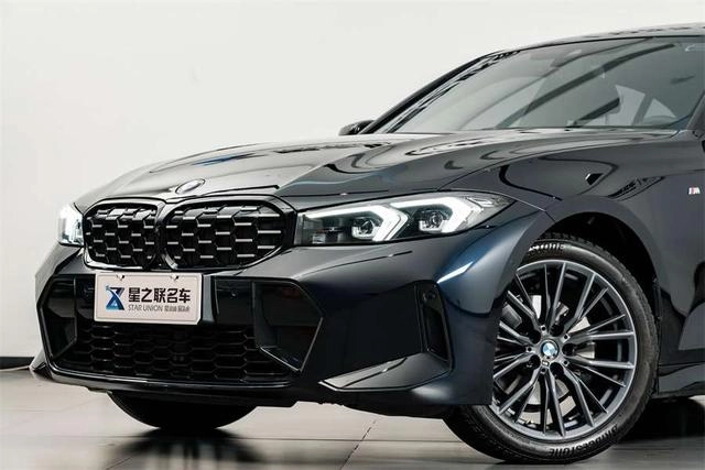 BMW 3 Series 2023 325i M Sports Night Suit exterior photo 2