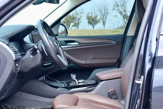 BMW X3 2022 xDrive30i Leader M Ensemble de nuit Yao intérieur photo 10