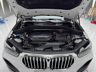 BMW X1 2022 sDrive25Li Leading Type interior photo 17