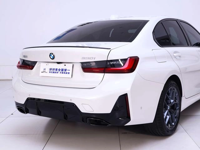 BMW 3 Series 2025 330i M Sports Night Suit exterior photo 9