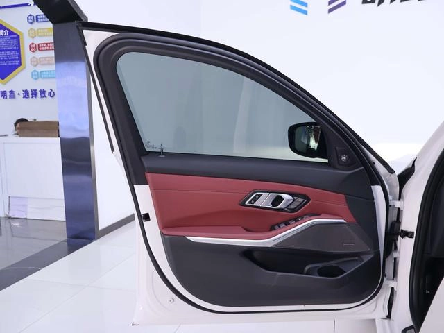 BMW 3 Series 2025 330i M Sports Night Suit interior photo 19