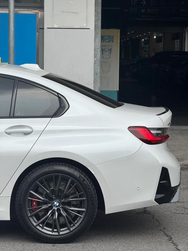 BMW 3 Series 2023 330i M Sports Night Suit exterior photo 6
