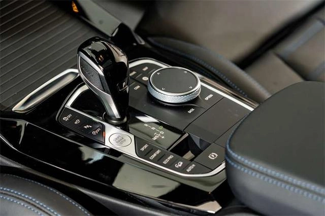 BMW X3 2022 M40i interior photo 13