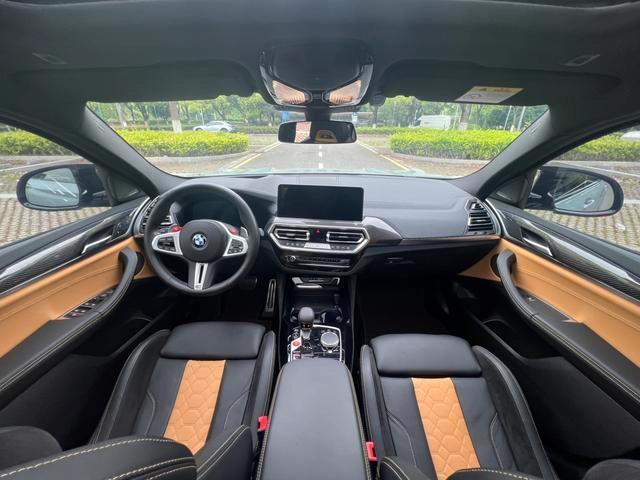 BMW X4 M 2022 X4 M Thunder Edition interior photo 9