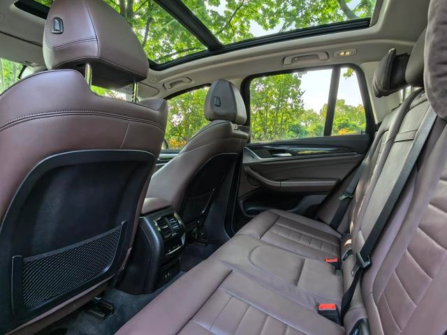 BMW X3 2021 xDrive30i Líder M Conjunto deportivo exterior foto 6